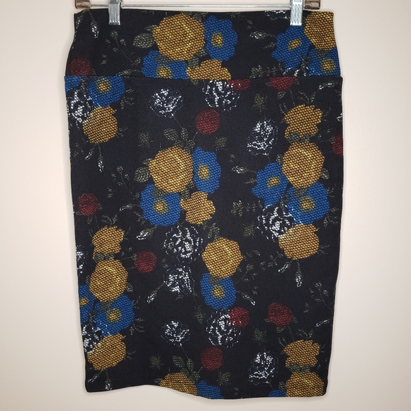 Lularoe Cassie Floral Pencil Skirt Medium - Picture 2 of 4